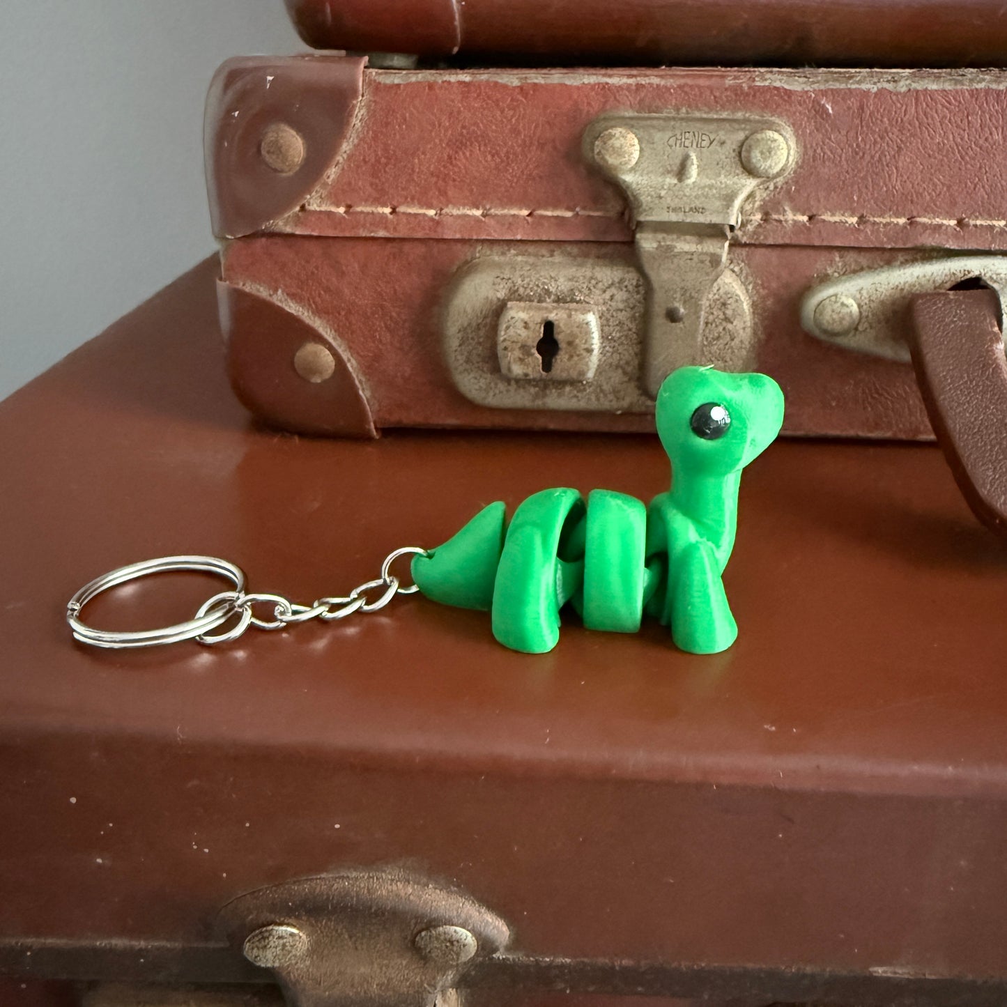 Jiggle Pet Plastic 3D Print Keychain - Brontosaurus Dinosaur