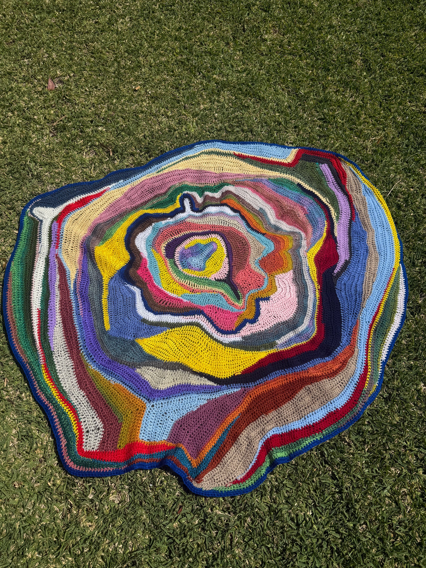Freeform Irregular Circle Crochet Blanket – Handmade by Lyndsay